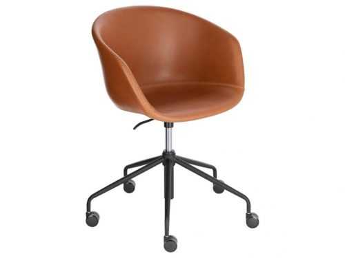 Hnědá koženková konferenční židle LaForma Zadine