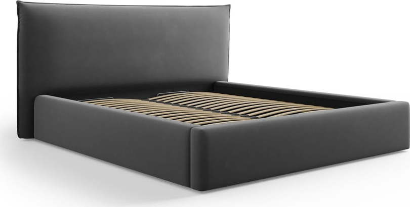 Tmavě šedá čalouněná dvoulůžková postel s úložným prostorem s roštem 140x200 cm Elio – Milo Casa